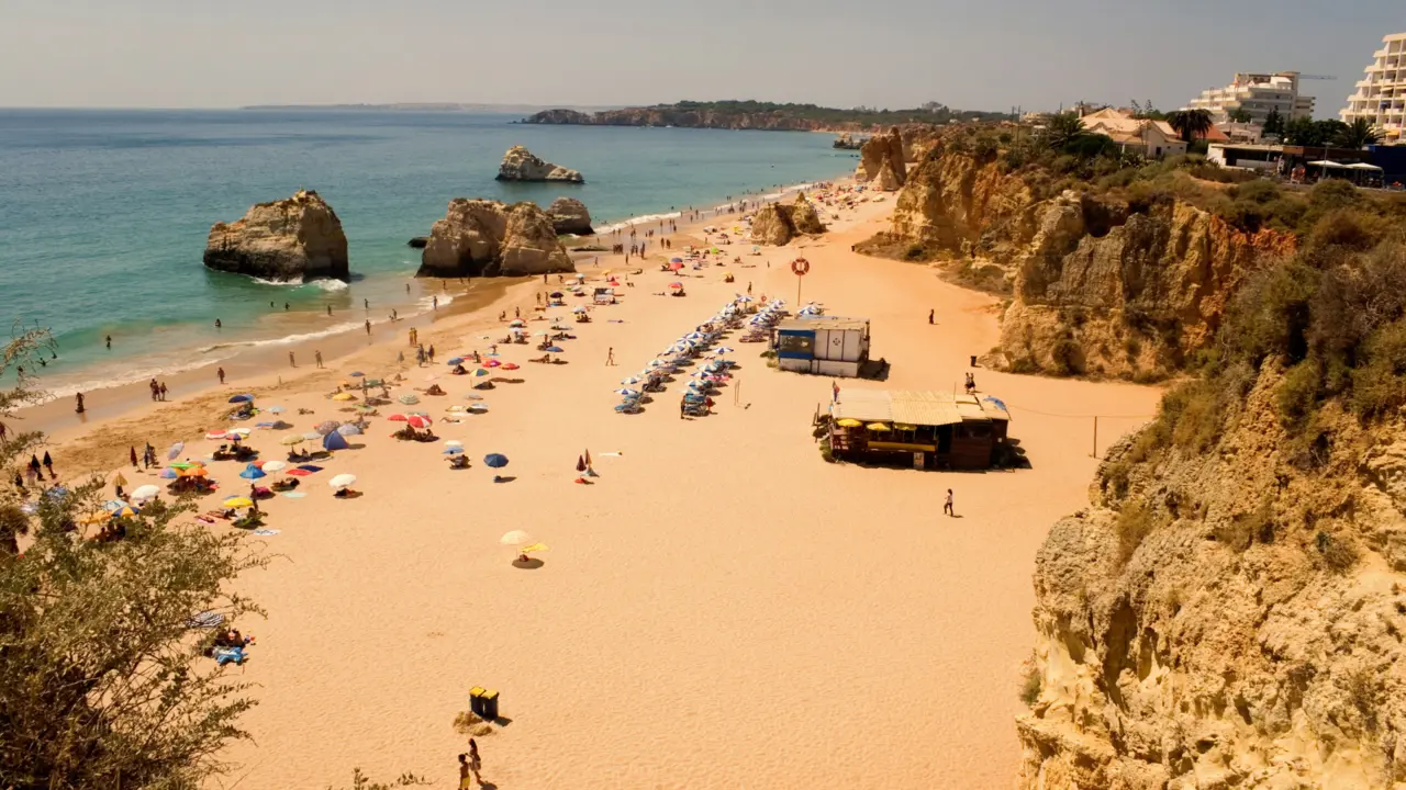 portugal-wonders-algarve-portimao-beaches-praia-da-rocha-1280px