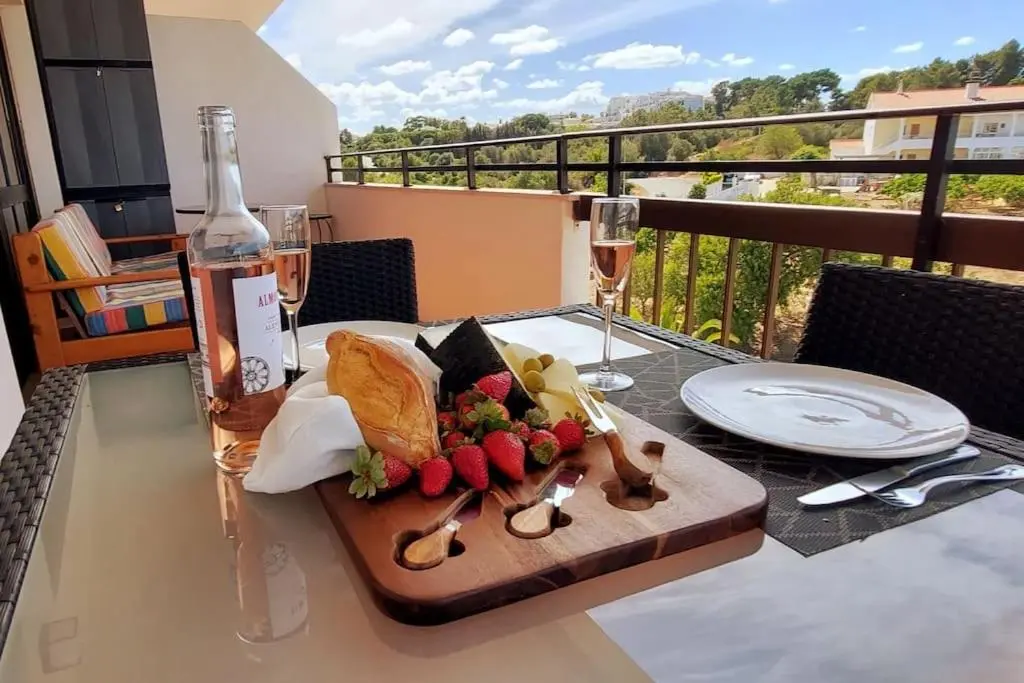 Fantastic Apartment in Praia do Vau (Accommodations - Apartment) in Portimão (Faro - Algarve)