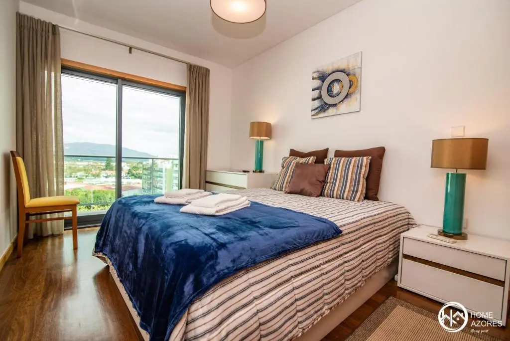 Home Azores - Mountain View Apartment (Accommodations - Apartment) in Ponta Delgada (Ilha de São Miguel - Açores)