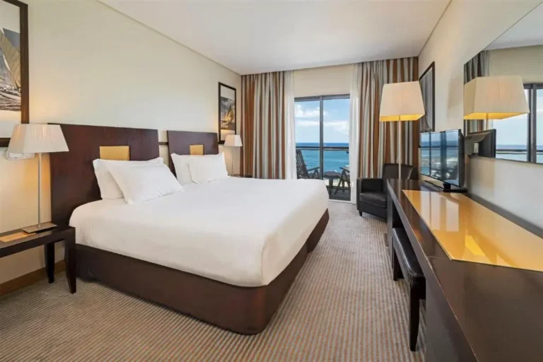 Hotel Marina Atlântico (Accommodations - Hotels) in Ponta Delgada (Ilha de São Miguel - Açores)