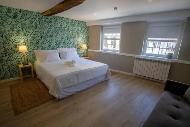 Secret Garden Suites in Bragança (Accommodations - Local Accommodations) in Santa Maria da Feira (Aveiro - Center)