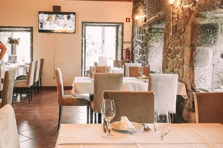 Castelo Restaurante (Restaurants - Traditional) in Póvoa de Lanhoso (Braga - North)