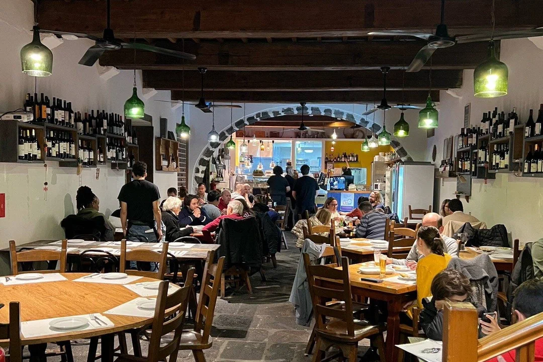 A Tasca (Restaurants - Typical) in Ponta Delgada (Ilha de São Miguel - Açores)
