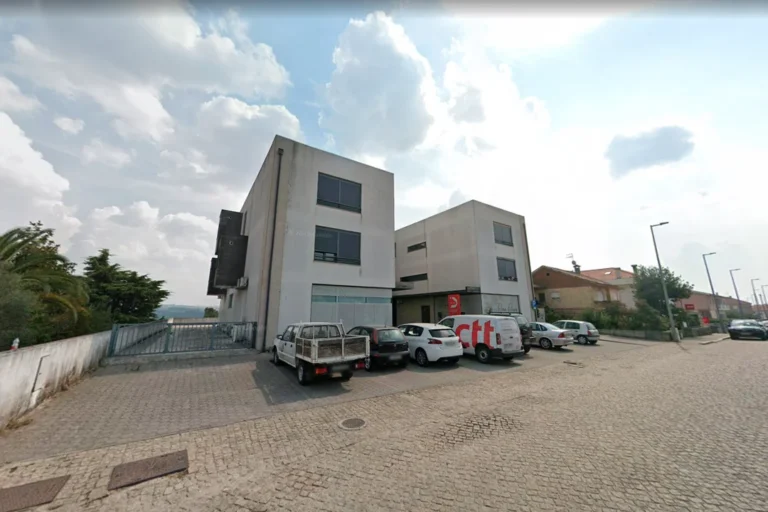 Clínica Santo António - Alberto Dente (Carrazeda de Ansiães) (Services - Health and Medical Care) in Carrazeda de Ansiães (Bragança - North)