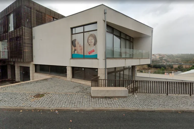 Clínica Santo António - Alberto Dente (Miranda do Douro) (Services - Health and Medical Care) in Miranda do Douro (Bragança - North)