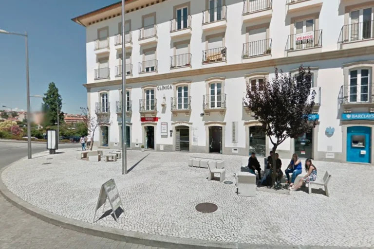 Clínica Santo António - Alberto Dente (Mirandela) (Services - Health and Medical Care) in Mirandela (Bragança - North)