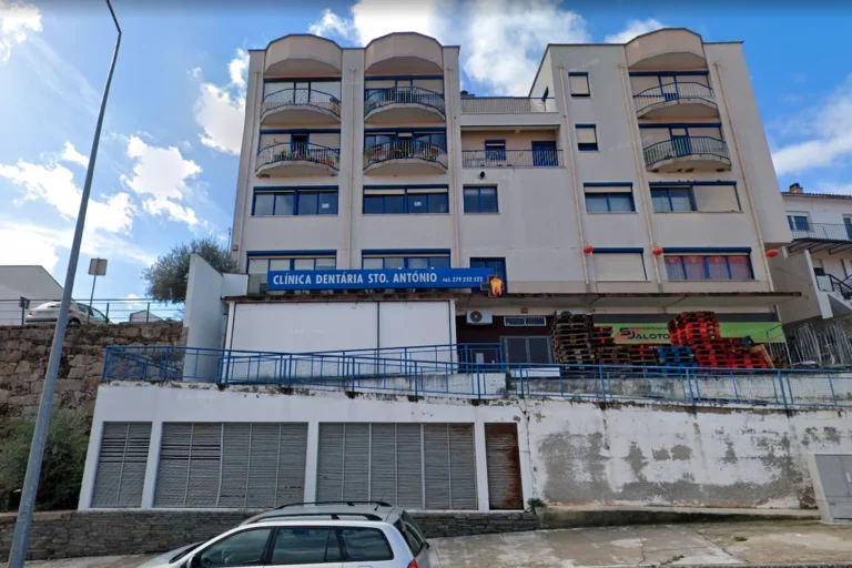 Clínica Santo António - Alberto Dente (Torre de Moncorvo) (Services - Health and Medical Care) in Torre de Moncorvo (Bragança - North)