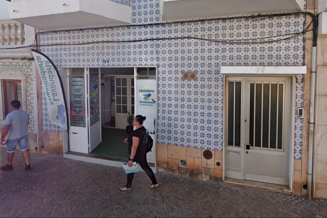Lavandaria Amazonas (Services - Others) in Tavira (Faro - Algarve)