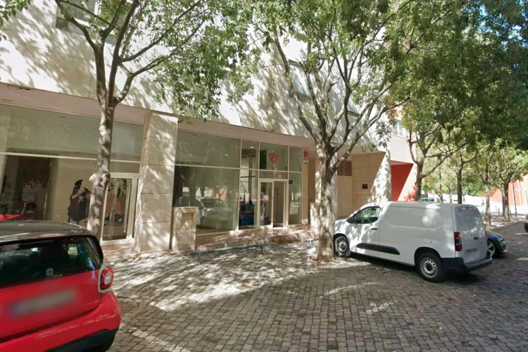 Lavandaria CuidaBem (Services - Others) in Lisboa (Lisboa - Lisbon M.A.)
