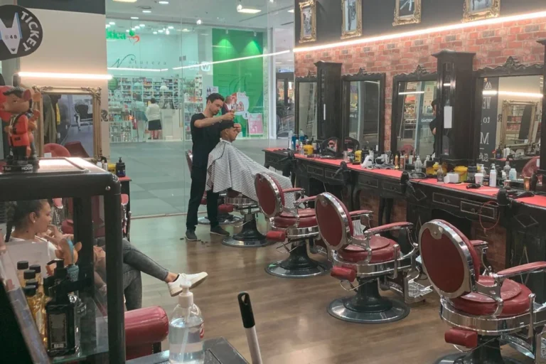 1920 BarberShop - Aqua Shopping Portimão (Services - Personal Care and Beauty) in Portimão (Faro - Algarve)