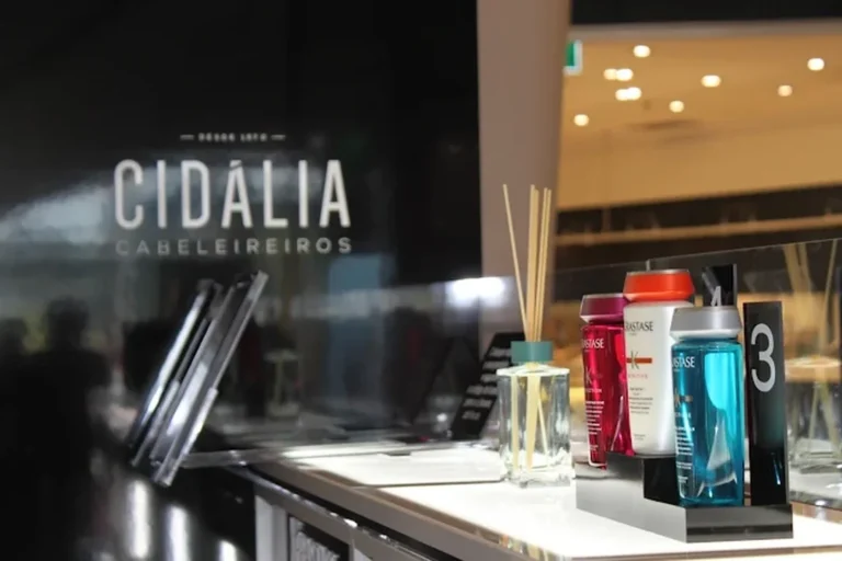 Cidália Cabeleireiros - Alegro Setúbal (Services - Personal Care and Beauty) in Setúbal (Setúbal - Lisbon M.A.)