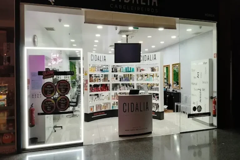 Cidália Cabeleireiros - Barreiro Retail Planet (Services - Personal Care and Beauty) in Barreiro (Setúbal - Lisbon M.A.)