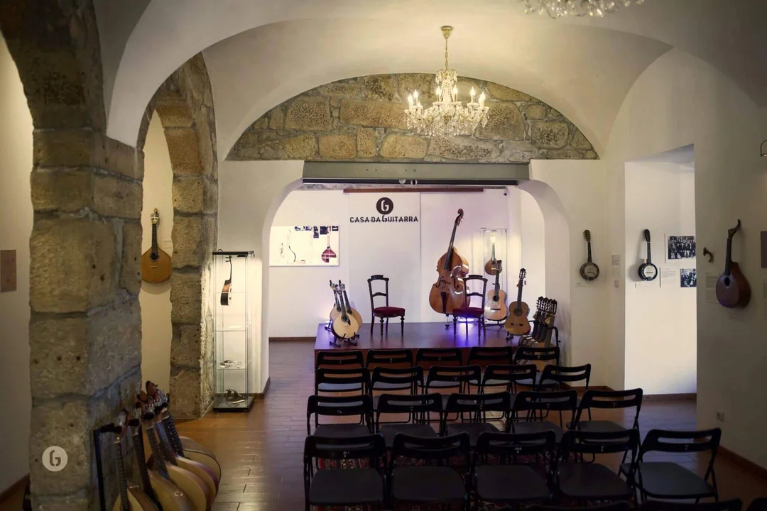 Casa da Guitarra (Services - Tourism and Travel) in Porto (Porto - North)